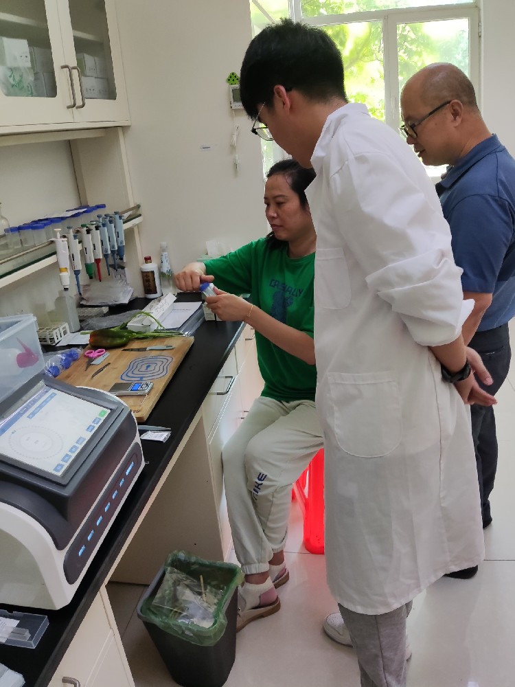 大興區(qū)榆垡鎮(zhèn)農(nóng)業(yè)技術(shù)推廣站采購(gòu)云唐馳罷-蠶狽480筆-頒馳(48通道全自動(dòng)農(nóng)殘)